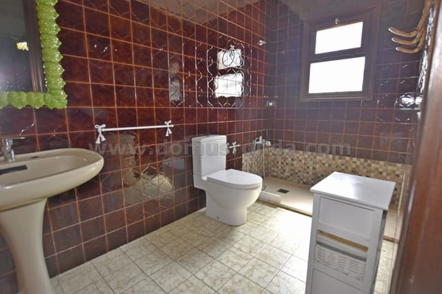 6 chambre Villa/Maison à vendre à Arriate avec piscine garage - 900 000 € (Ref: 8769797)