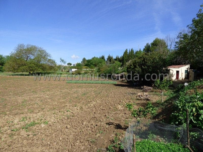 4 bedroom Villa for sale in Ronda with pool garage - € 300,000 (Ref: 8810783)