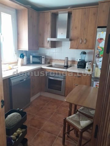 4 makuuhuone Omakotitalo myytävänä paikassa Montejaque mukana uima-altaan - 195 000 € (Ref: 8829698)