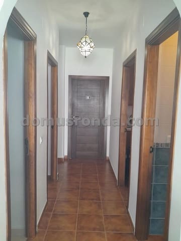 4 makuuhuone Omakotitalo myytävänä paikassa Montejaque mukana uima-altaan - 195 000 € (Ref: 8829698)