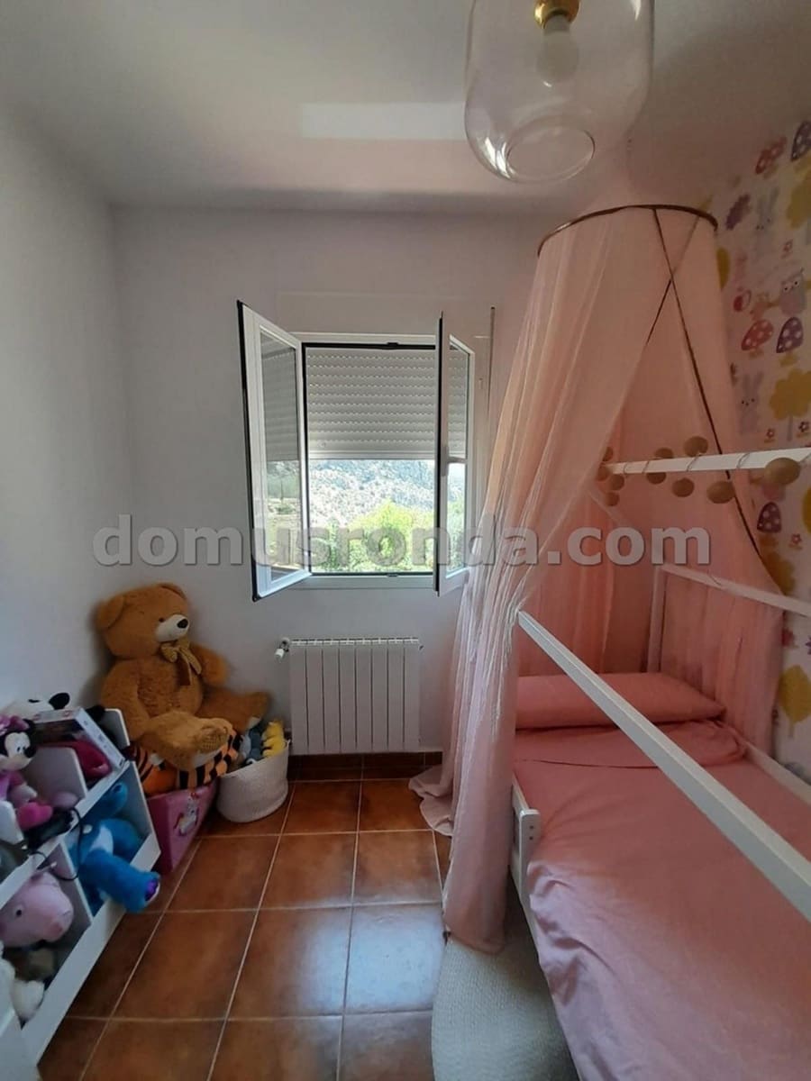 4 soveværelse Byhus til salg i Montejaque med swimmingpool - € 195.000 (Ref: 8829698)