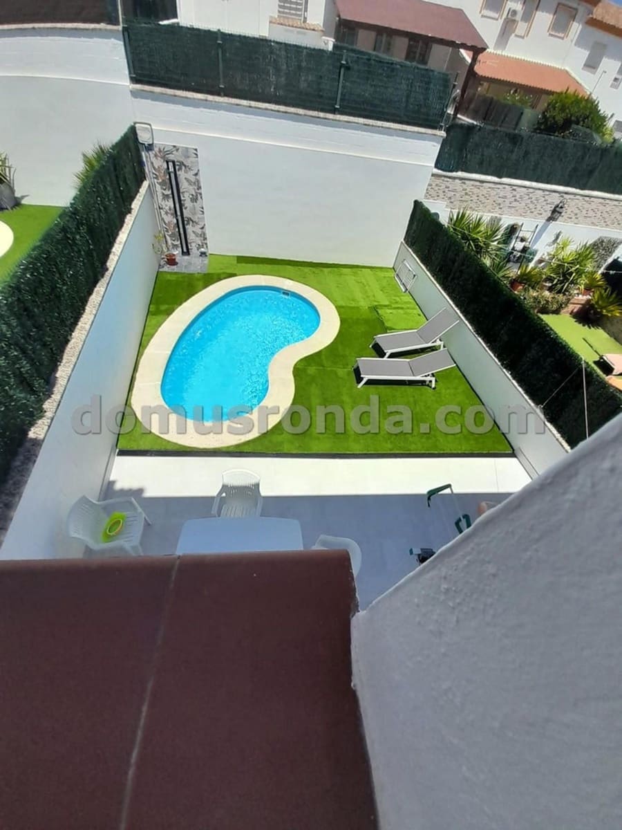 4 soveværelse Byhus til salg i Montejaque med swimmingpool - € 195.000 (Ref: 8829698)