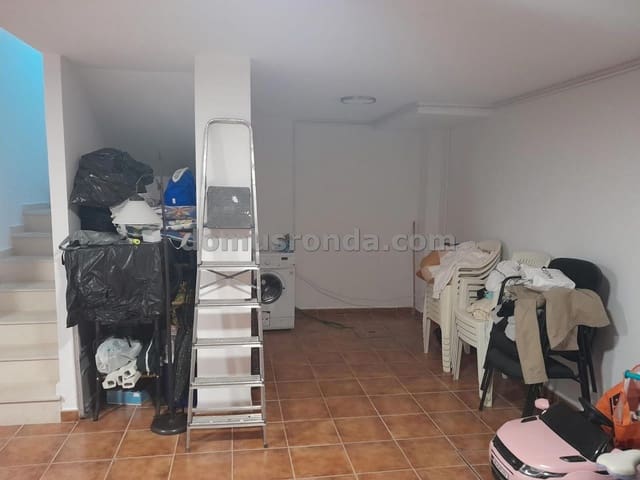 4 makuuhuone Omakotitalo myytävänä paikassa Montejaque mukana uima-altaan - 195 000 € (Ref: 8829698)