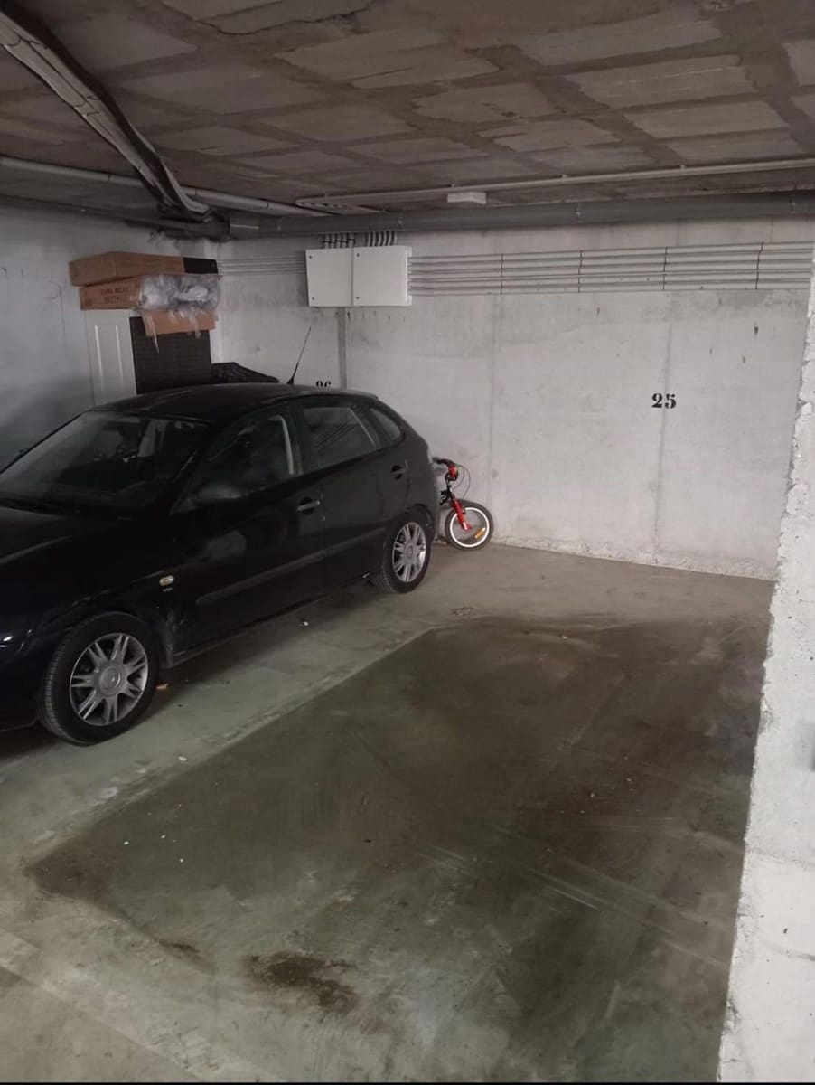 3 soveværelse Villa til salg i Montejaque med swimmingpool garage - € 172.000 (Ref: 8837803)