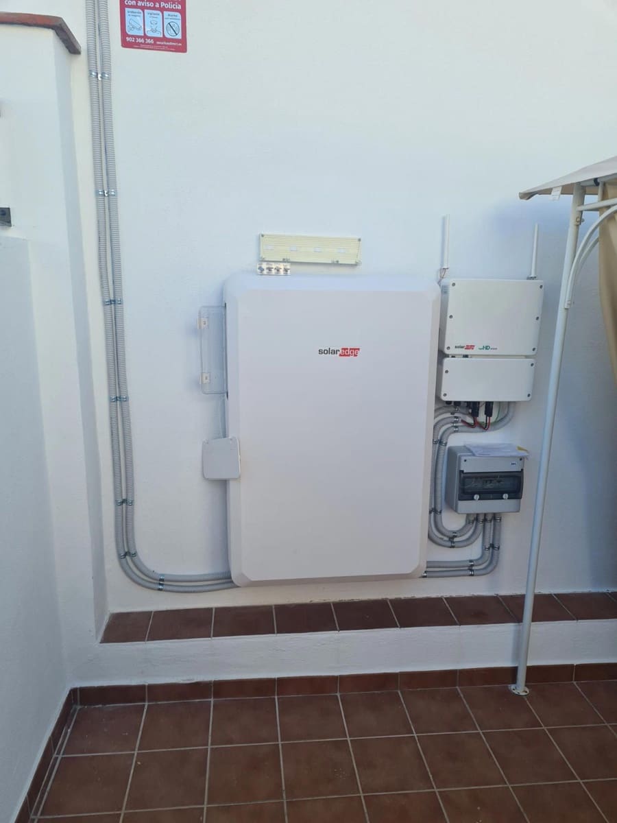 3 soveværelse Villa til salg i Montejaque med swimmingpool garage - € 172.000 (Ref: 8837803)