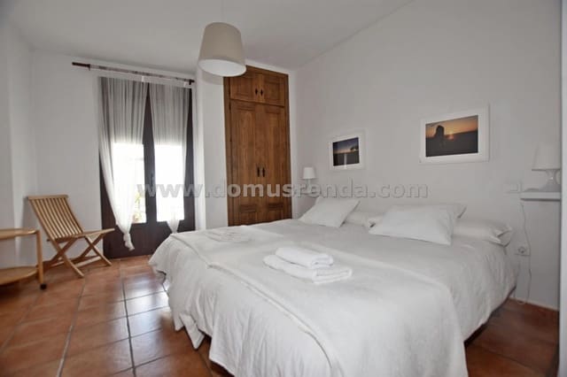 4 soverom Villa til salgs i Ronda med garasje - € 415 000 (Ref: 8865728)