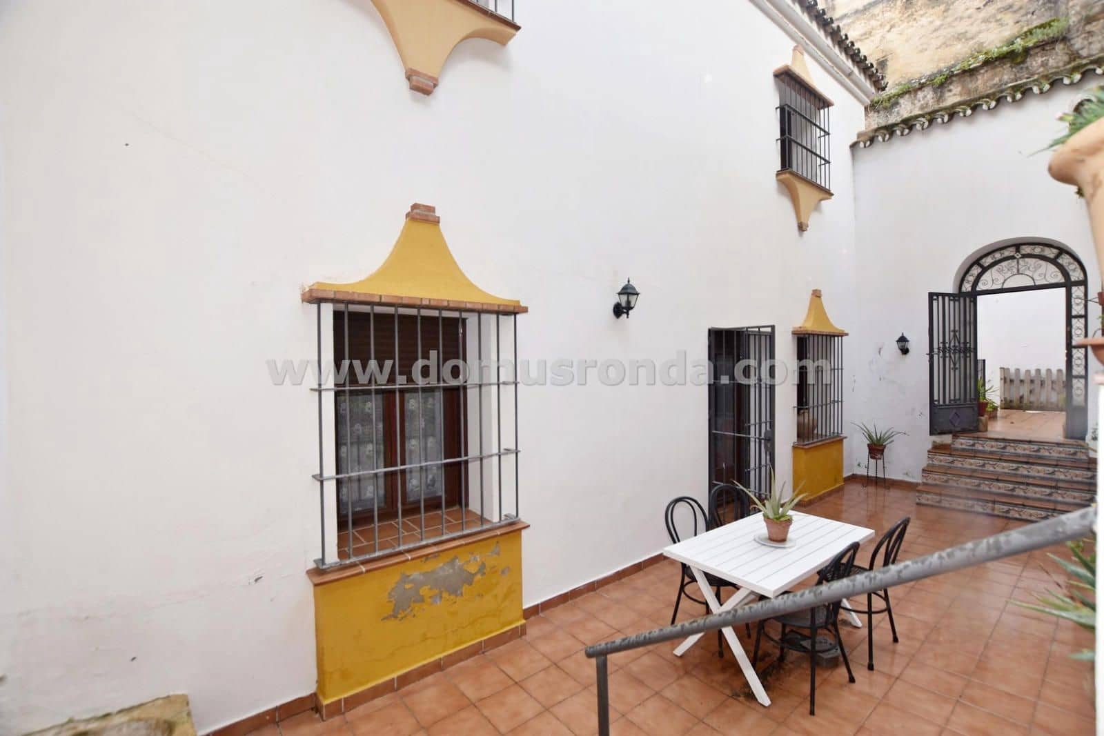 4 slaapkamer Villa te koop in Ronda met garage - € 415.000 (Ref: 8865728)