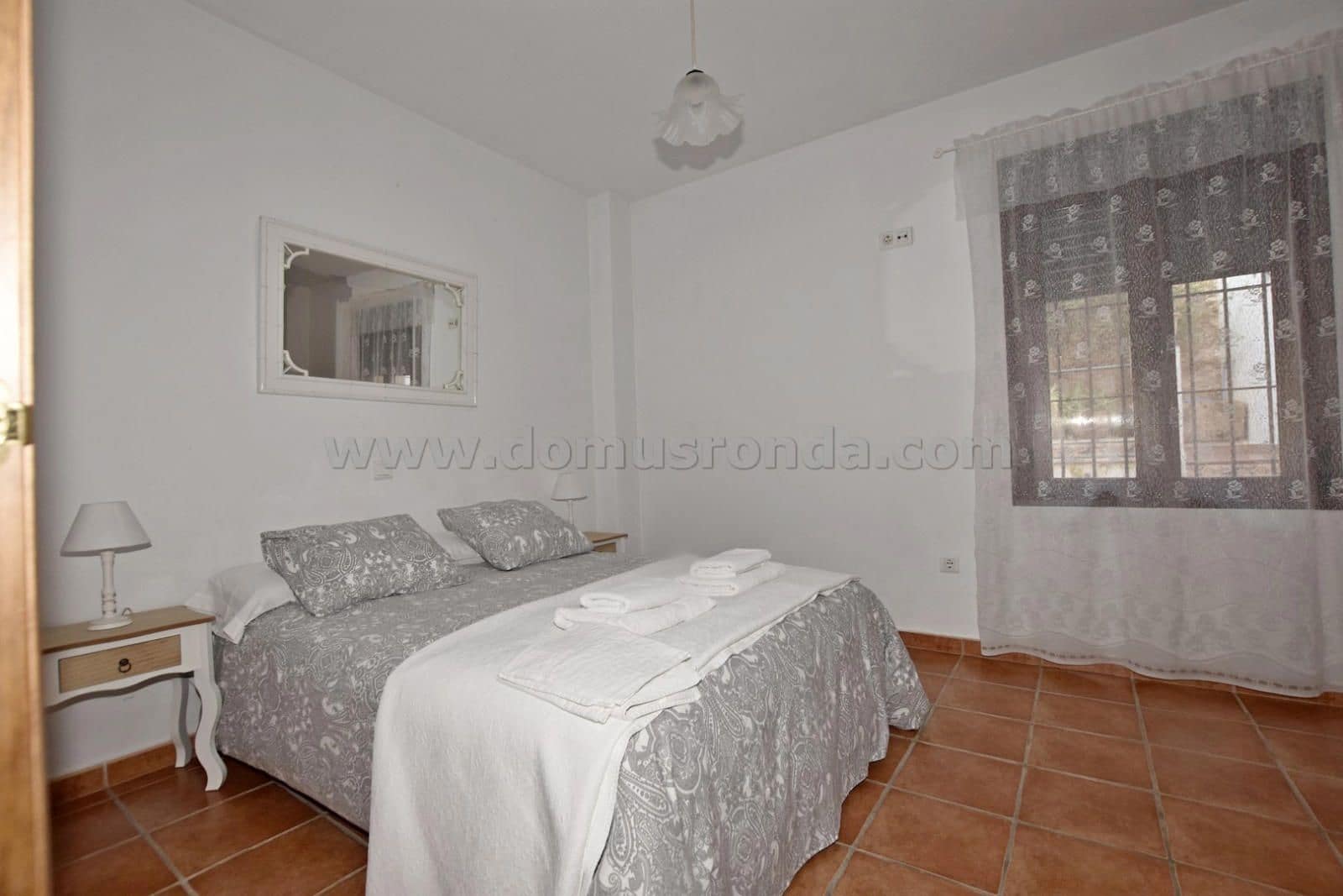 4 slaapkamer Villa te koop in Ronda met garage - € 415.000 (Ref: 8865728)