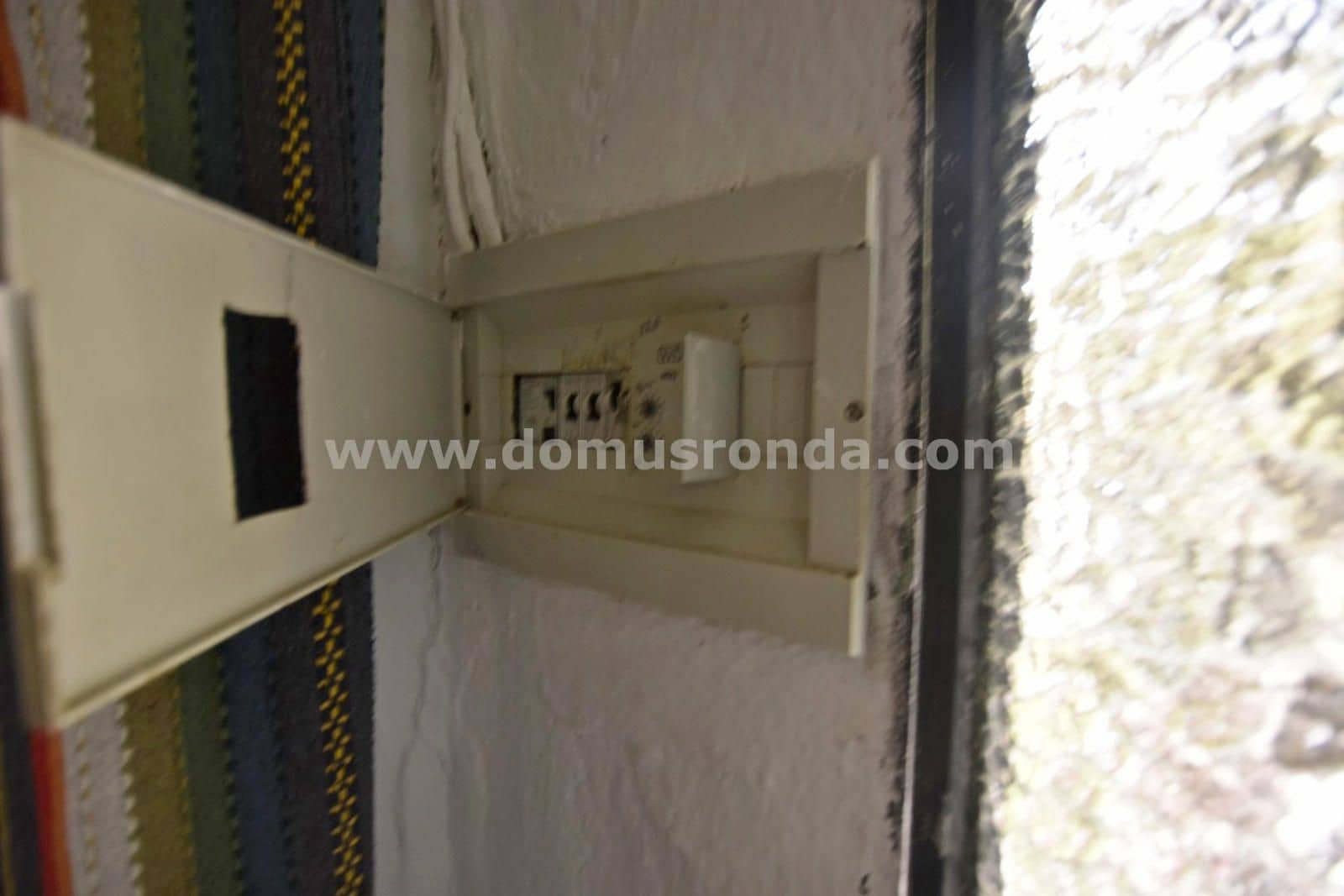 3 slaapkamer Villa te koop in Ronda met zwembad garage - € 260.000 (Ref: 8906992)