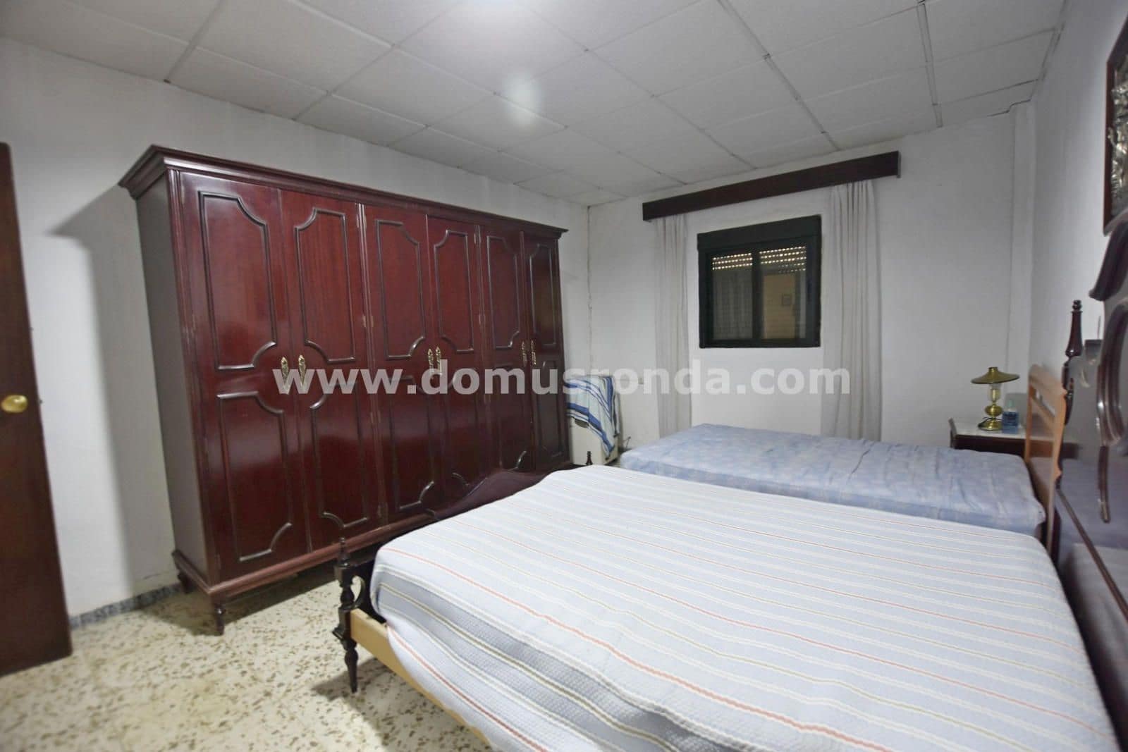 3 slaapkamer Villa te koop in Ronda met zwembad garage - € 260.000 (Ref: 8906992)