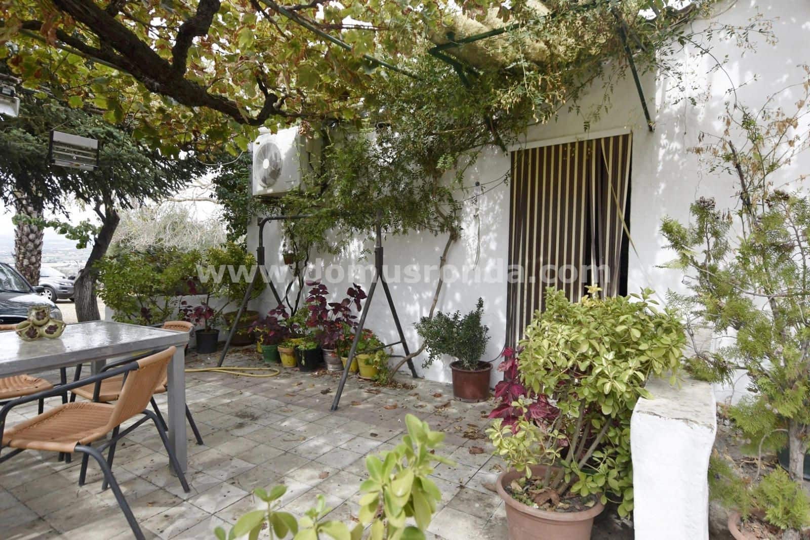 3 slaapkamer Villa te koop in Ronda met zwembad garage - € 260.000 (Ref: 8906992)