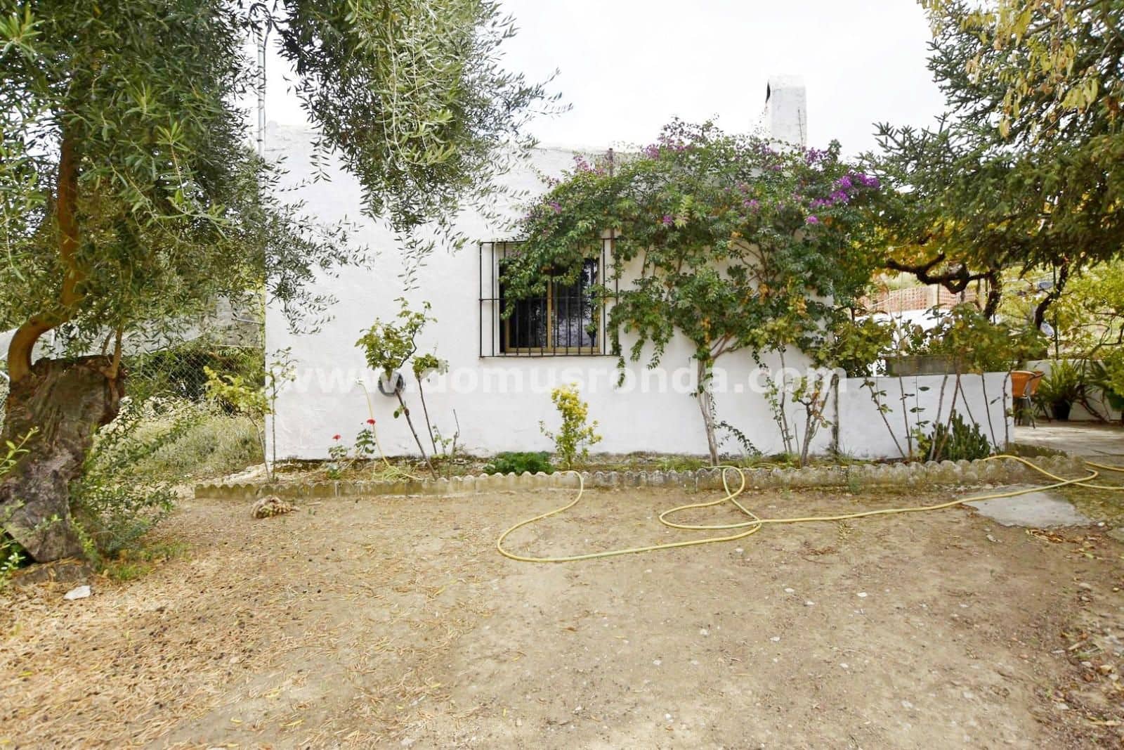 3 slaapkamer Villa te koop in Ronda met zwembad garage - € 260.000 (Ref: 8906992)