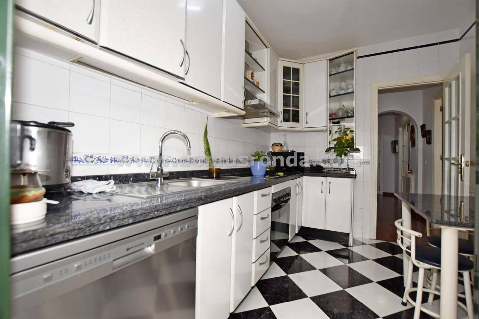 4 soverom Hus til salgs i Ronda med svømmebasseng garasje - € 250 000 (Ref: 8983316)