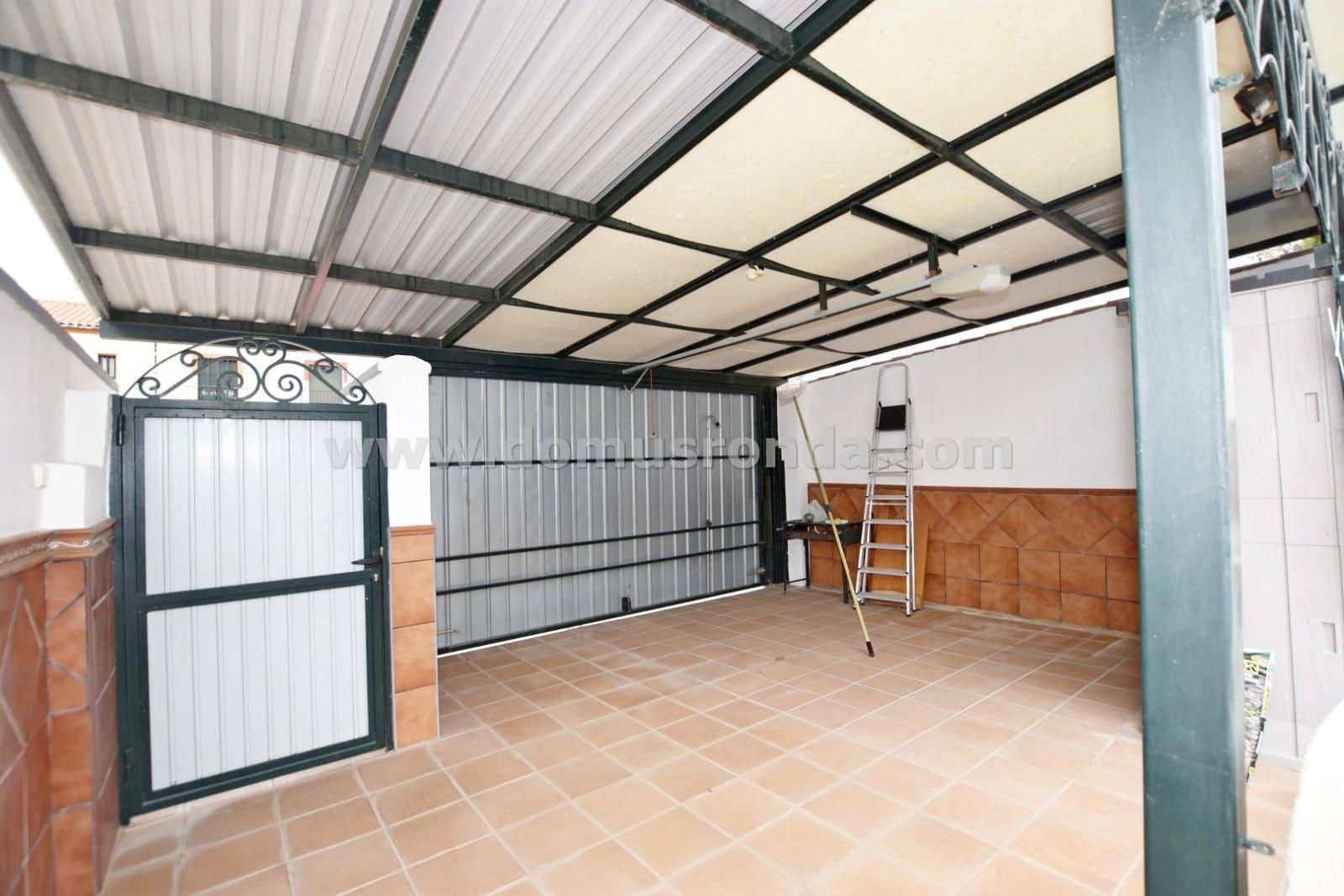 4 soverom Hus til salgs i Ronda med svømmebasseng garasje - € 250 000 (Ref: 8983316)