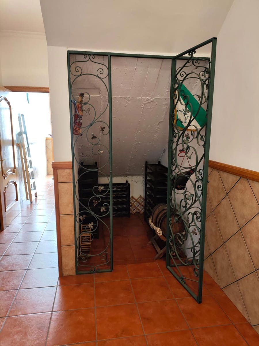 4 soveværelse Villa til salg i Ronda med garage - € 570.000 (Ref: 9001914)