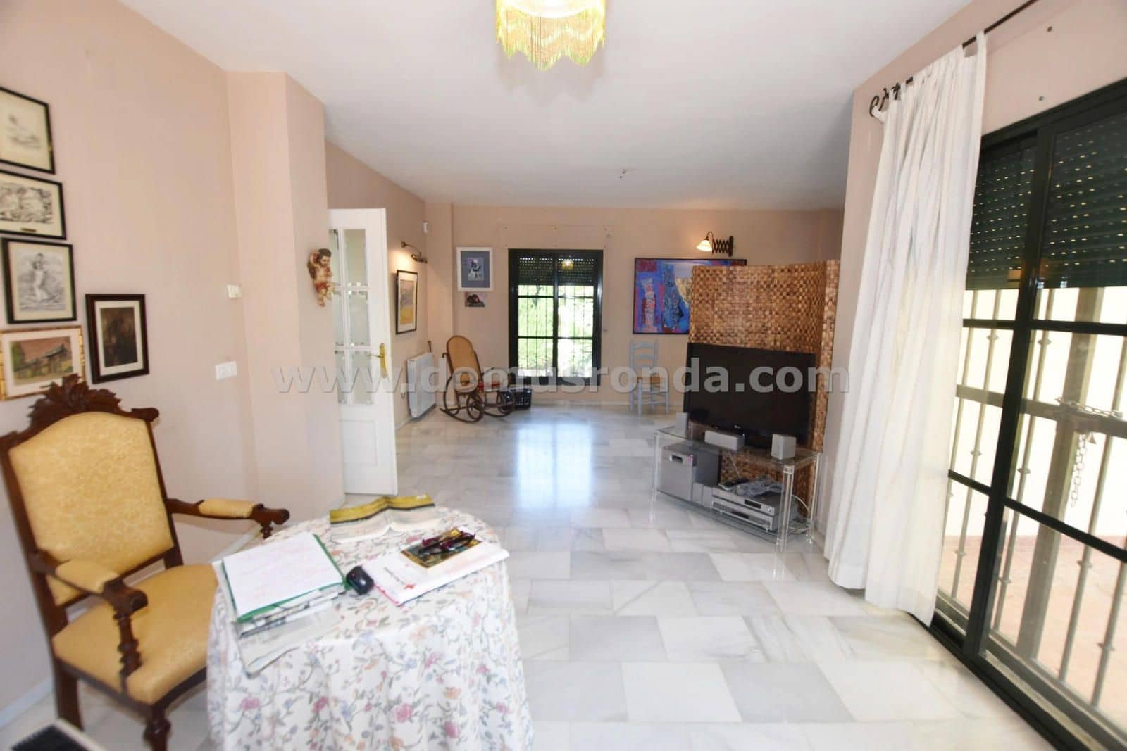 4 soveværelse Villa til salg i Ronda med garage - € 375.000 (Ref: 9009948)