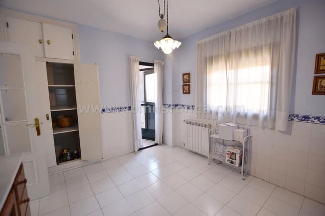 4 soveværelse Villa til salg i Ronda med garage - € 375.000 (Ref: 9009948)