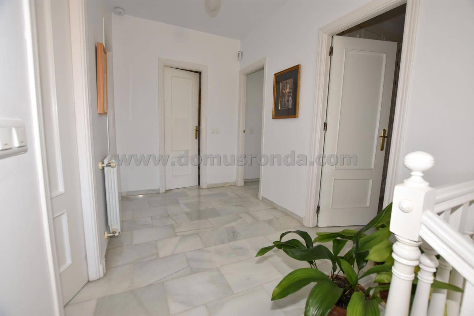 4 soveværelse Villa til salg i Ronda med garage - € 375.000 (Ref: 9009948)