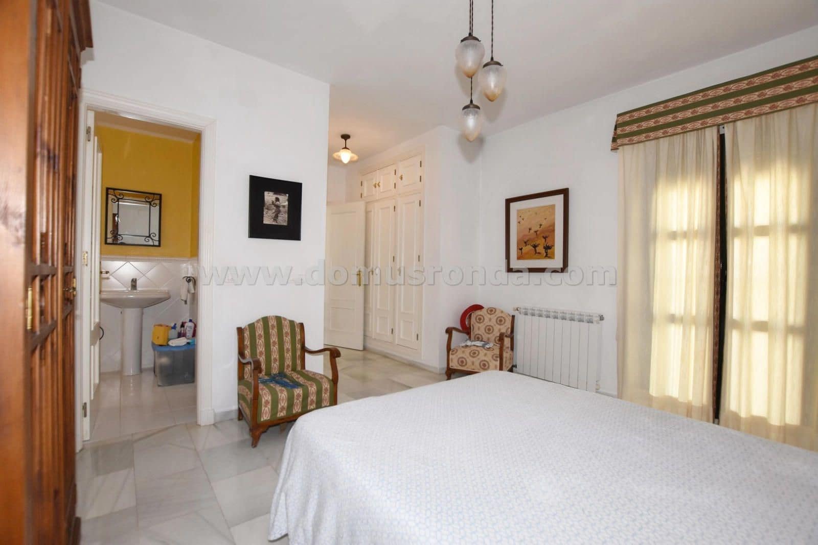 4 soveværelse Villa til salg i Ronda med garage - € 375.000 (Ref: 9009948)