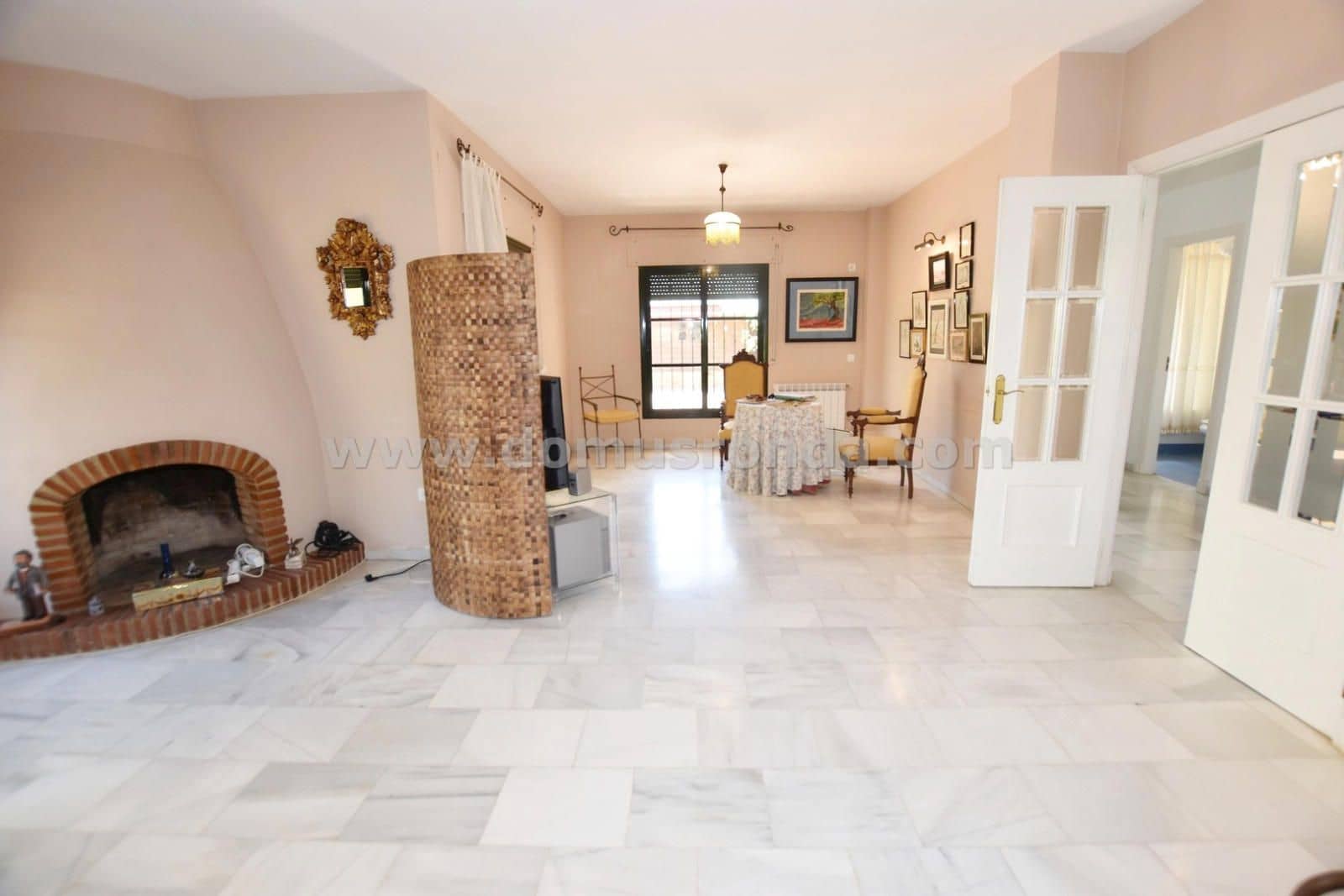 4 soveværelse Villa til salg i Ronda med garage - € 375.000 (Ref: 9009948)