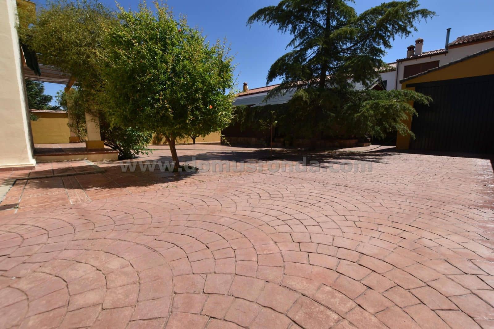 4 soveværelse Villa til salg i Ronda med garage - € 375.000 (Ref: 9009948)