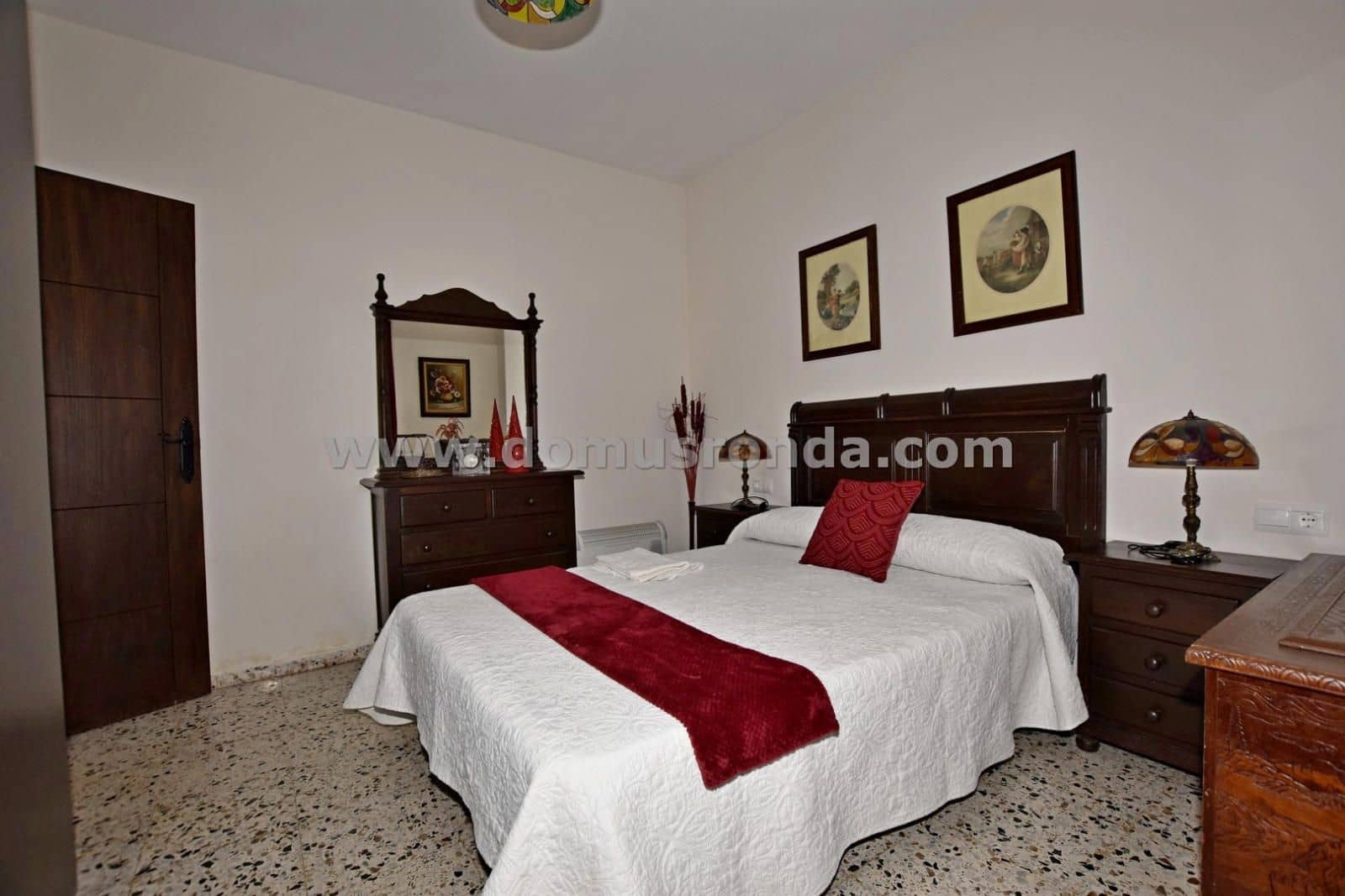 3 soveværelse Villa til salg i Ronda med swimmingpool - € 230.000 (Ref: 9019464)