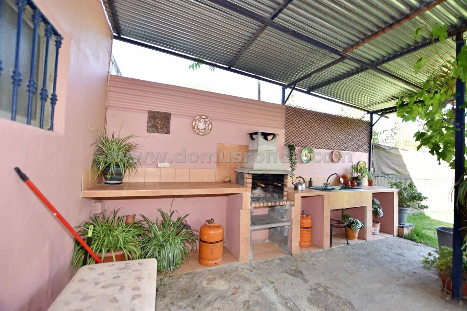 3 soveværelse Villa til salg i Ronda med swimmingpool - € 230.000 (Ref: 9019464)