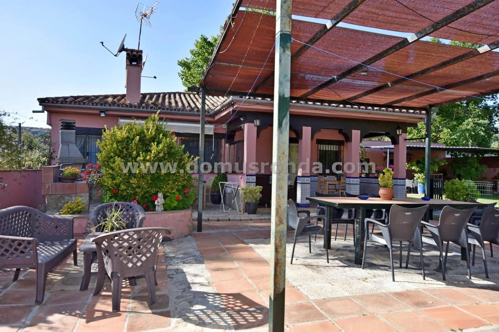 3 soveværelse Villa til salg i Ronda med swimmingpool - € 230.000 (Ref: 9019464)