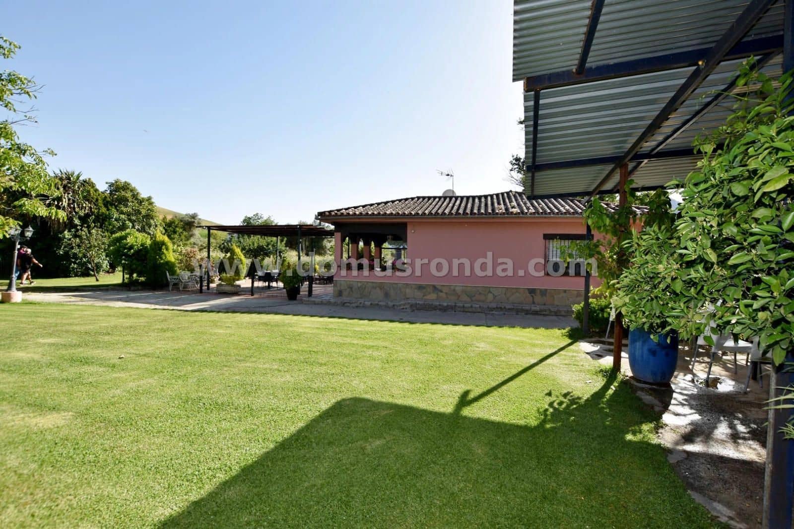 3 soveværelse Villa til salg i Ronda med swimmingpool - € 230.000 (Ref: 9019464)