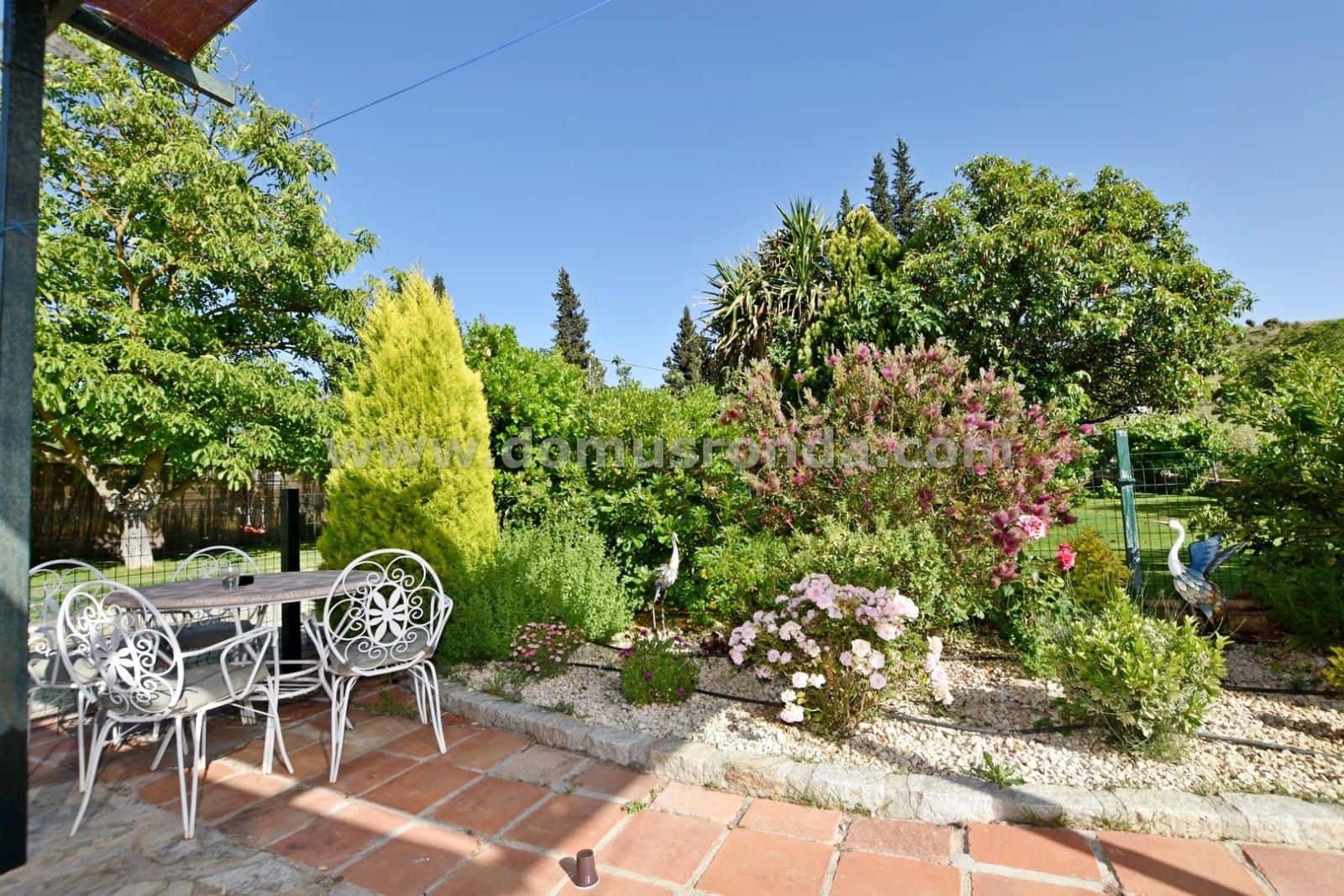 3 soveværelse Villa til salg i Ronda med swimmingpool - € 230.000 (Ref: 9019464)