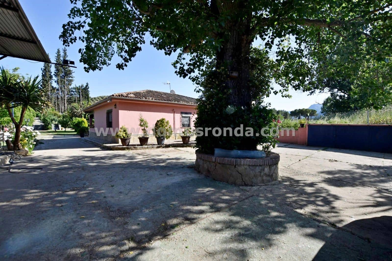 3 soveværelse Villa til salg i Ronda med swimmingpool - € 230.000 (Ref: 9019464)