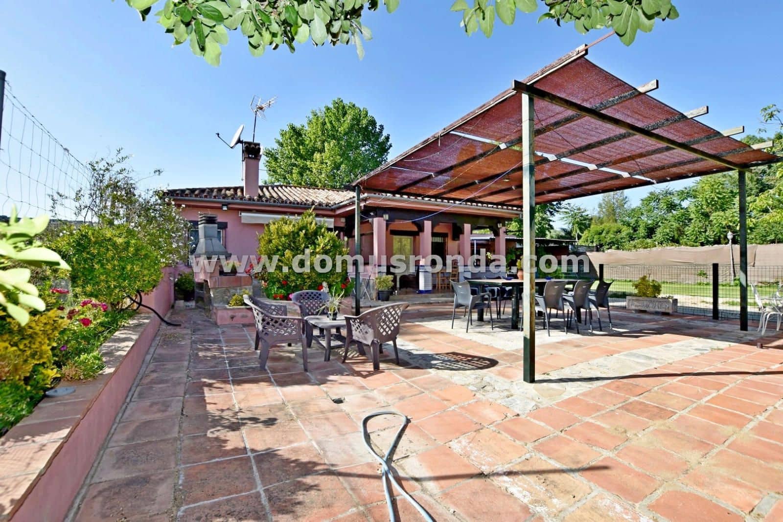 3 soveværelse Villa til salg i Ronda med swimmingpool - € 230.000 (Ref: 9019464)