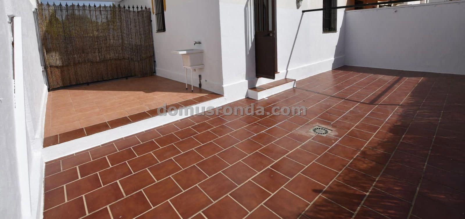 3 slaapkamer Villa te koop in Ronda met garage - € 255.000 (Ref: 9072942)