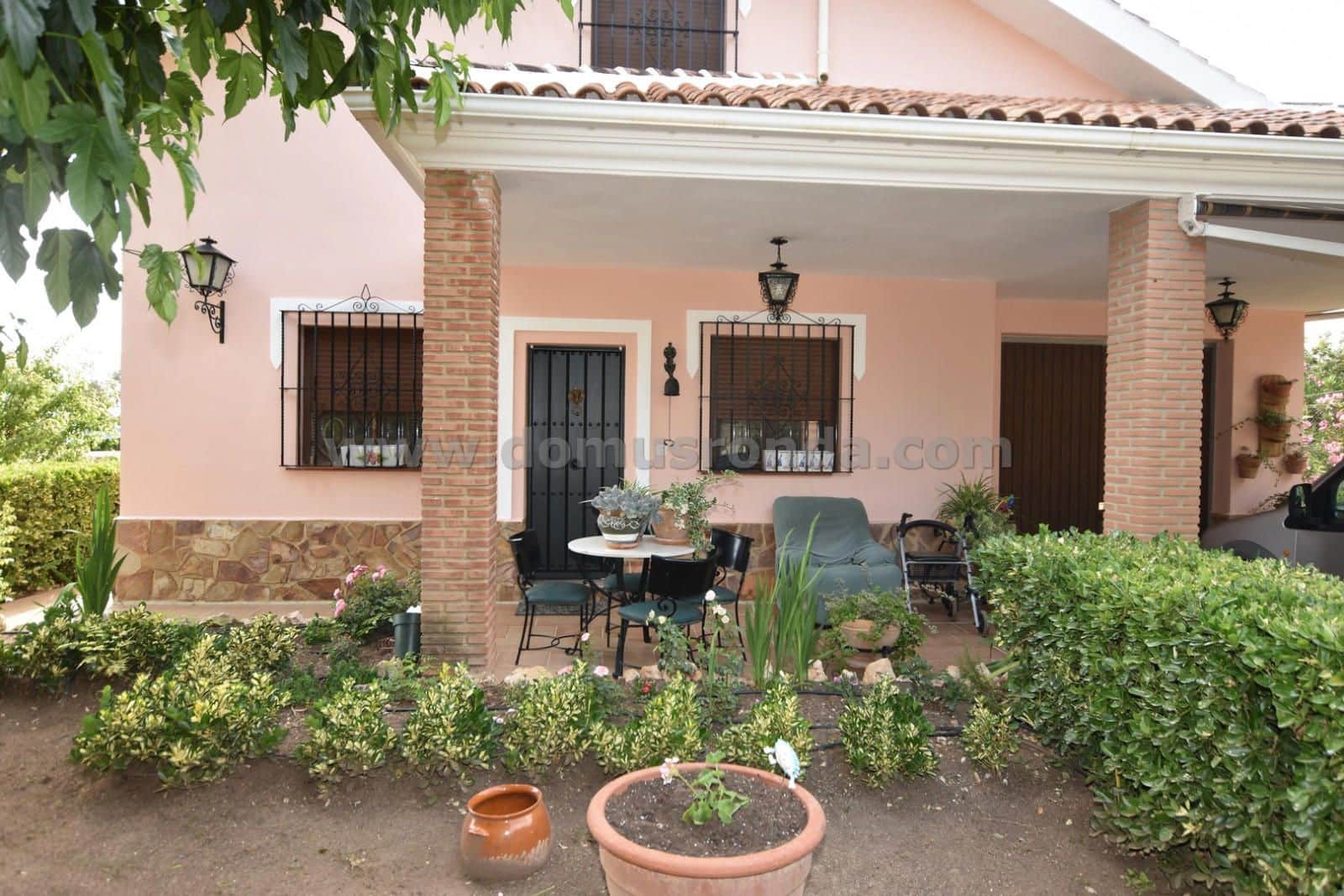 4 bedroom Villa for sale in Ronda with pool - € 595,000 (Ref: 9076508)