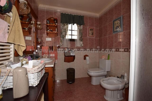 4 soveværelse Villa til salg i Ronda med swimmingpool - € 595.000 (Ref: 9076508)