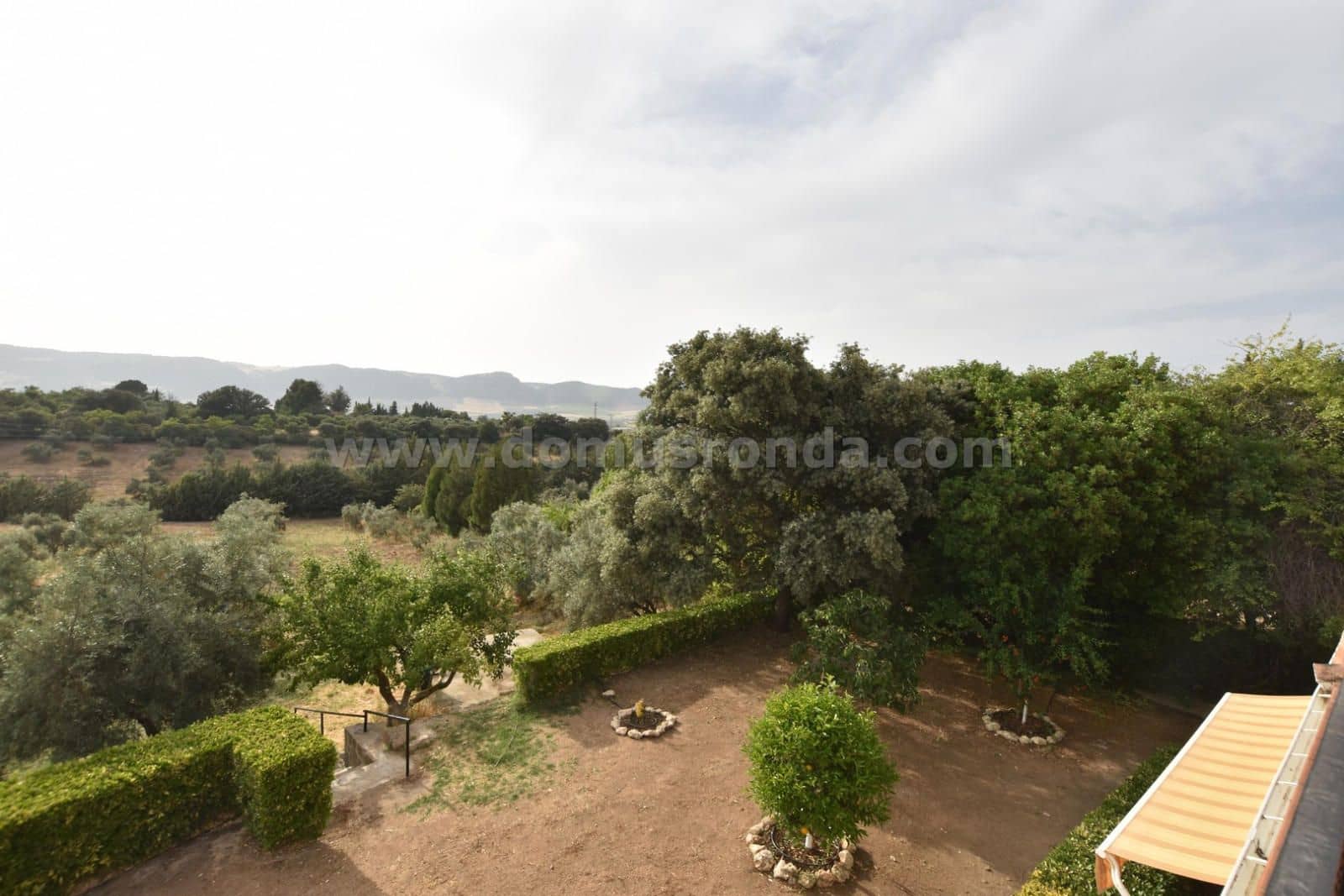 4 bedroom Villa for sale in Ronda with pool - € 595,000 (Ref: 9076508)