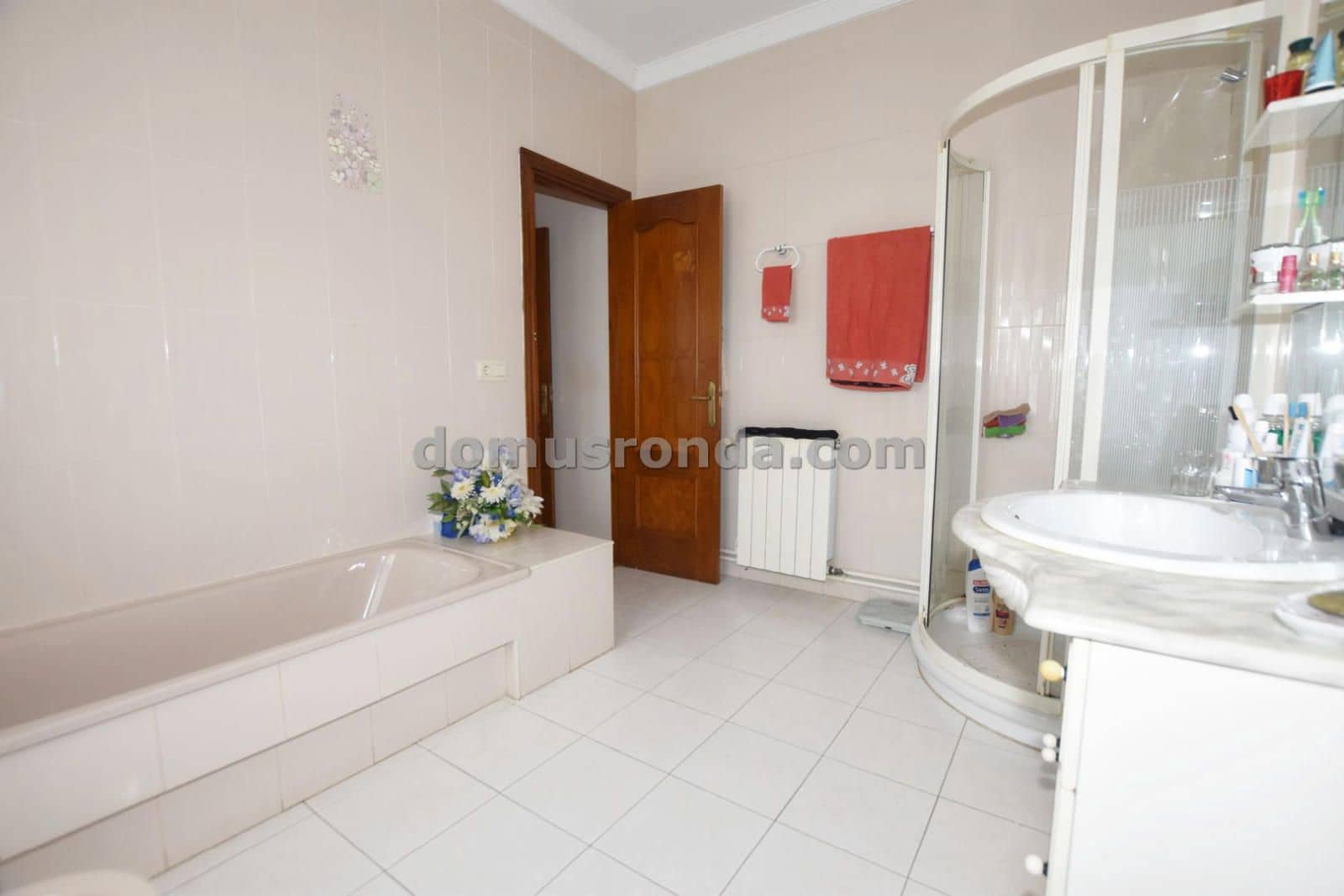 3 chambre Villa/Maison à vendre à Cuevas del Becerro avec garage - 225 000 € (Ref: 9076726)