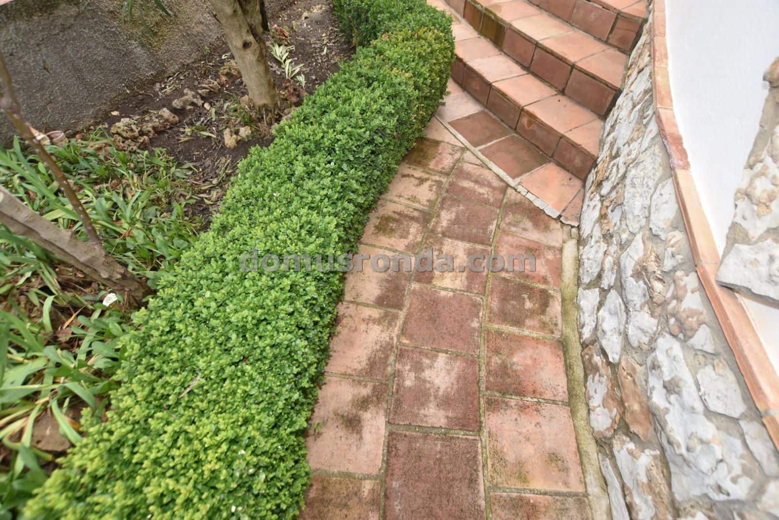 3 chambre Villa/Maison à vendre à Cuevas del Becerro avec garage - 225 000 € (Ref: 9076726)