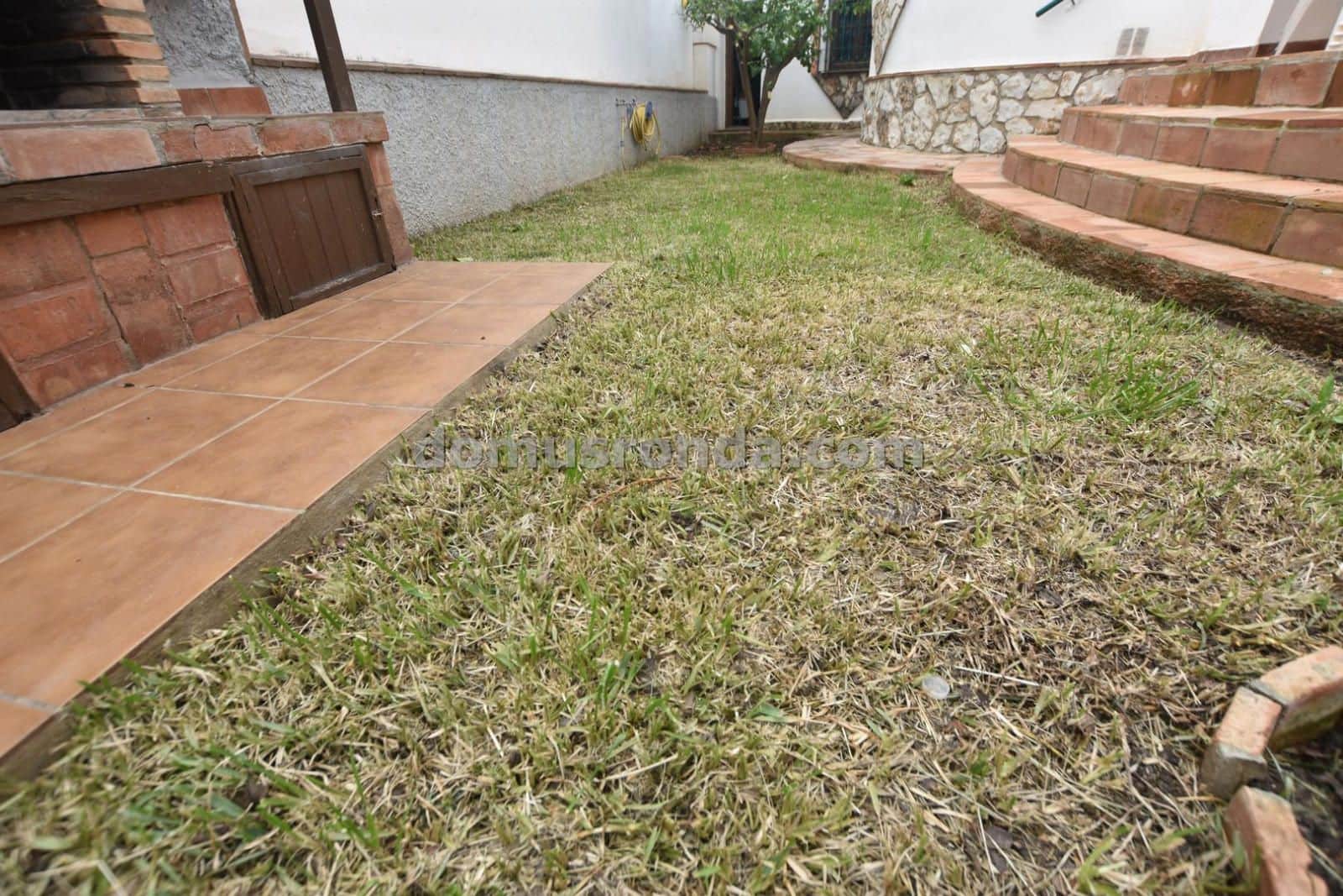 3 chambre Villa/Maison à vendre à Cuevas del Becerro avec garage - 225 000 € (Ref: 9076726)