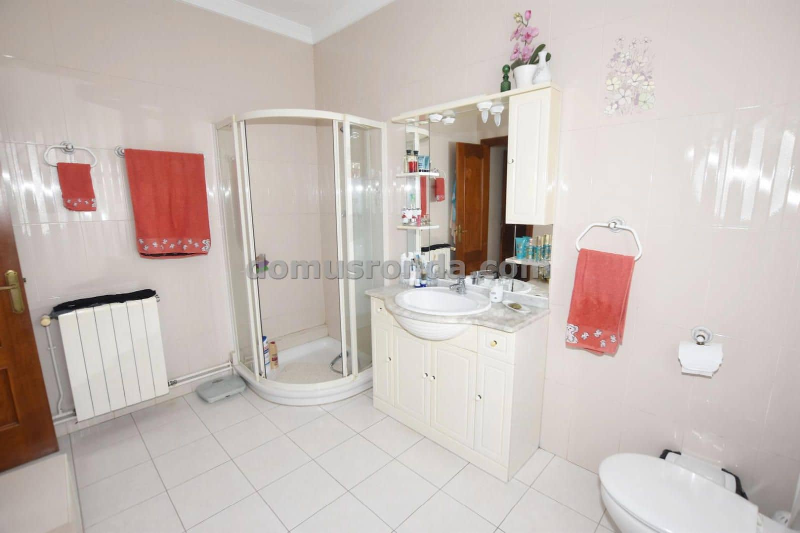 3 chambre Villa/Maison à vendre à Cuevas del Becerro avec garage - 225 000 € (Ref: 9076726)