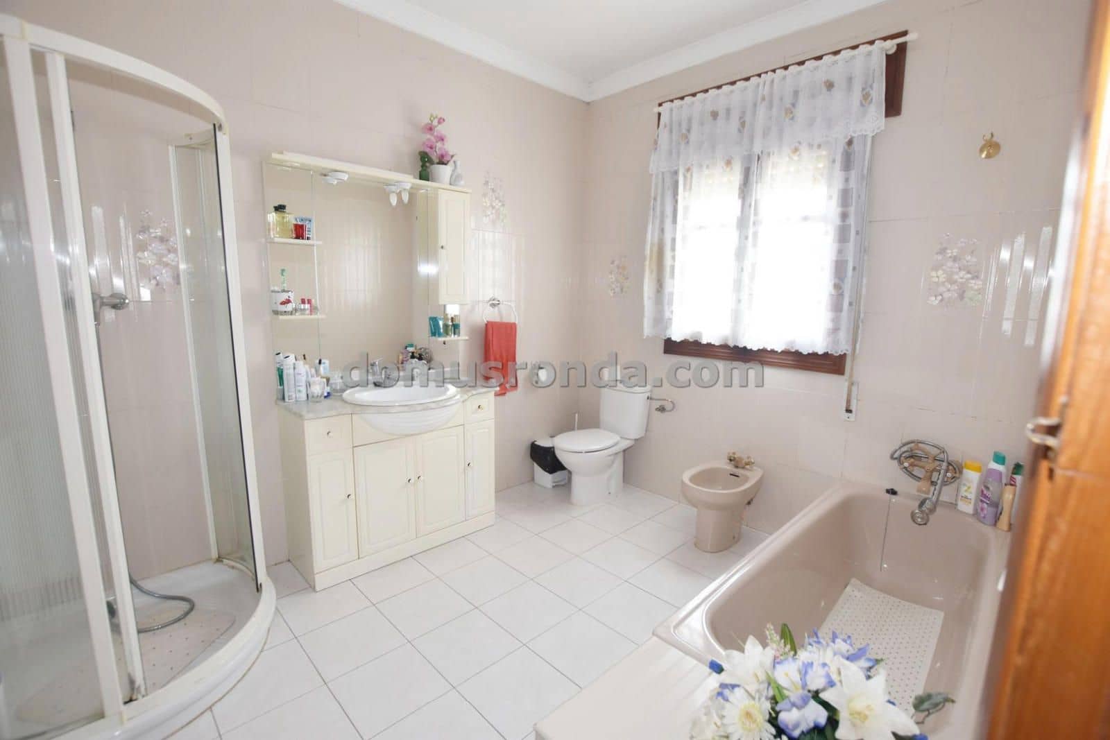 3 chambre Villa/Maison à vendre à Cuevas del Becerro avec garage - 225 000 € (Ref: 9076726)