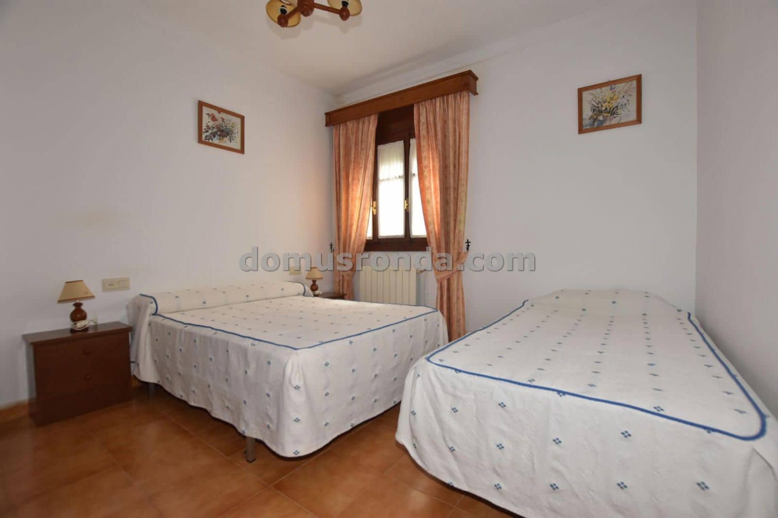 3 chambre Villa/Maison à vendre à Cuevas del Becerro avec garage - 225 000 € (Ref: 9076726)