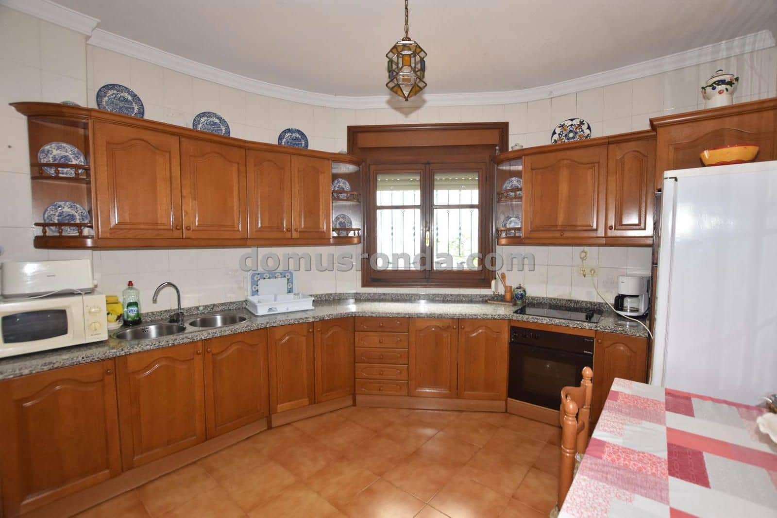 3 chambre Villa/Maison à vendre à Cuevas del Becerro avec garage - 225 000 € (Ref: 9076726)