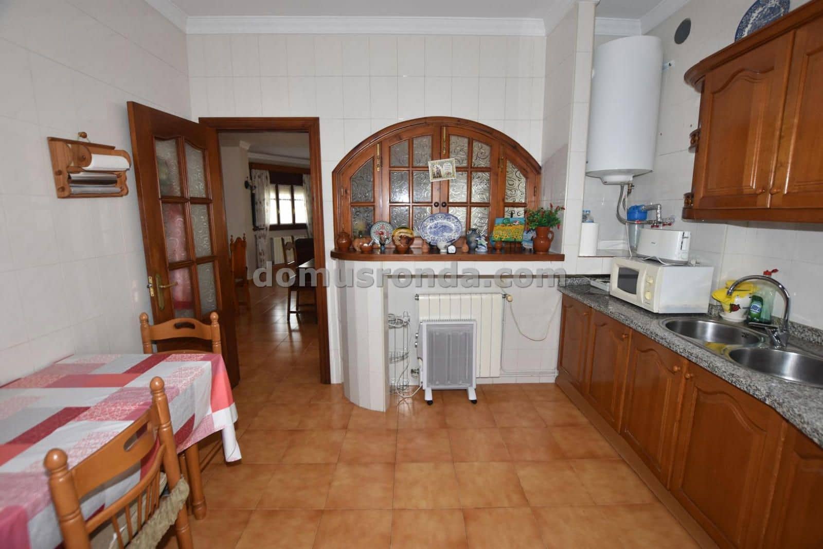 3 chambre Villa/Maison à vendre à Cuevas del Becerro avec garage - 225 000 € (Ref: 9076726)