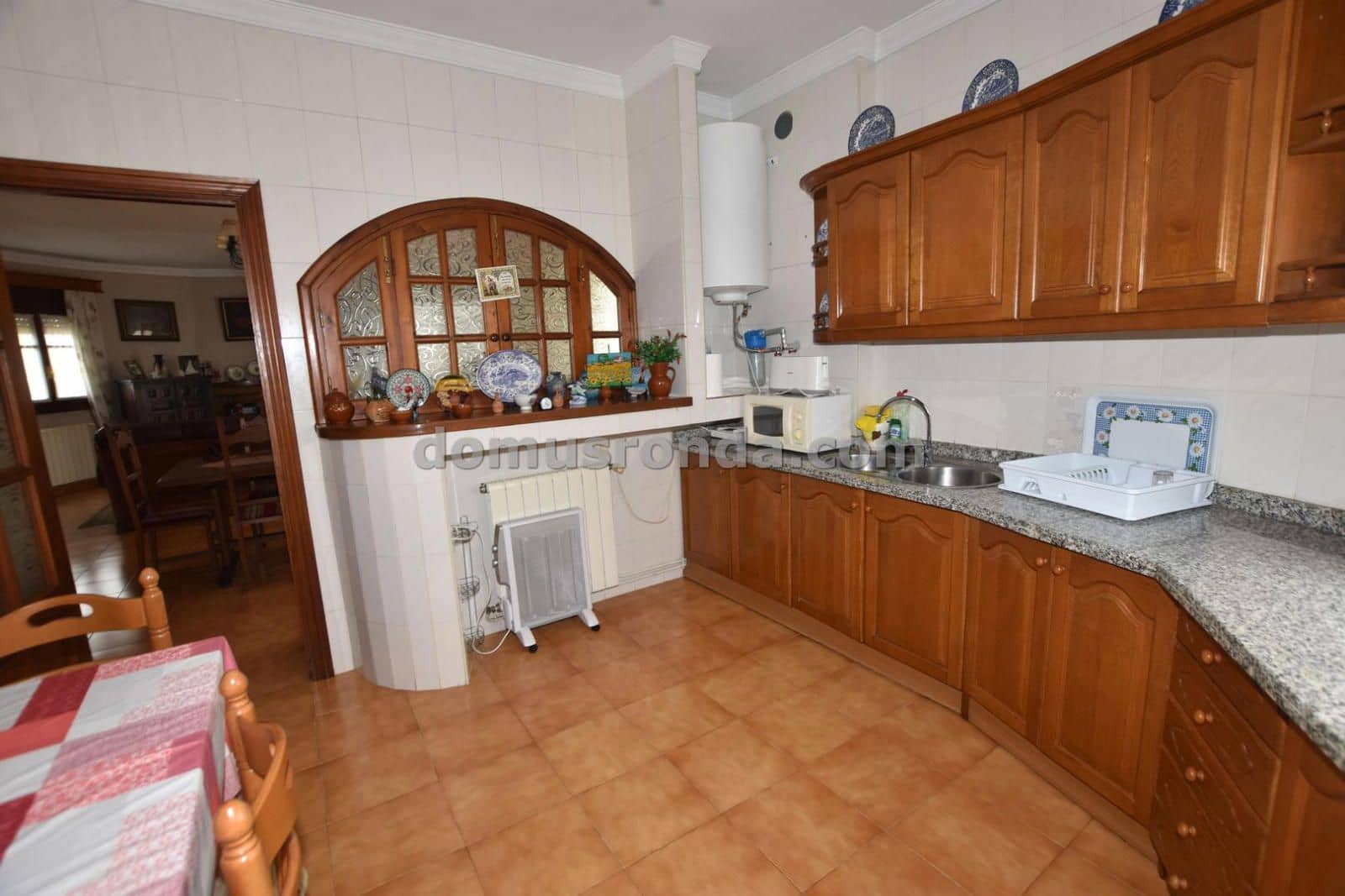 3 chambre Villa/Maison à vendre à Cuevas del Becerro avec garage - 225 000 € (Ref: 9076726)