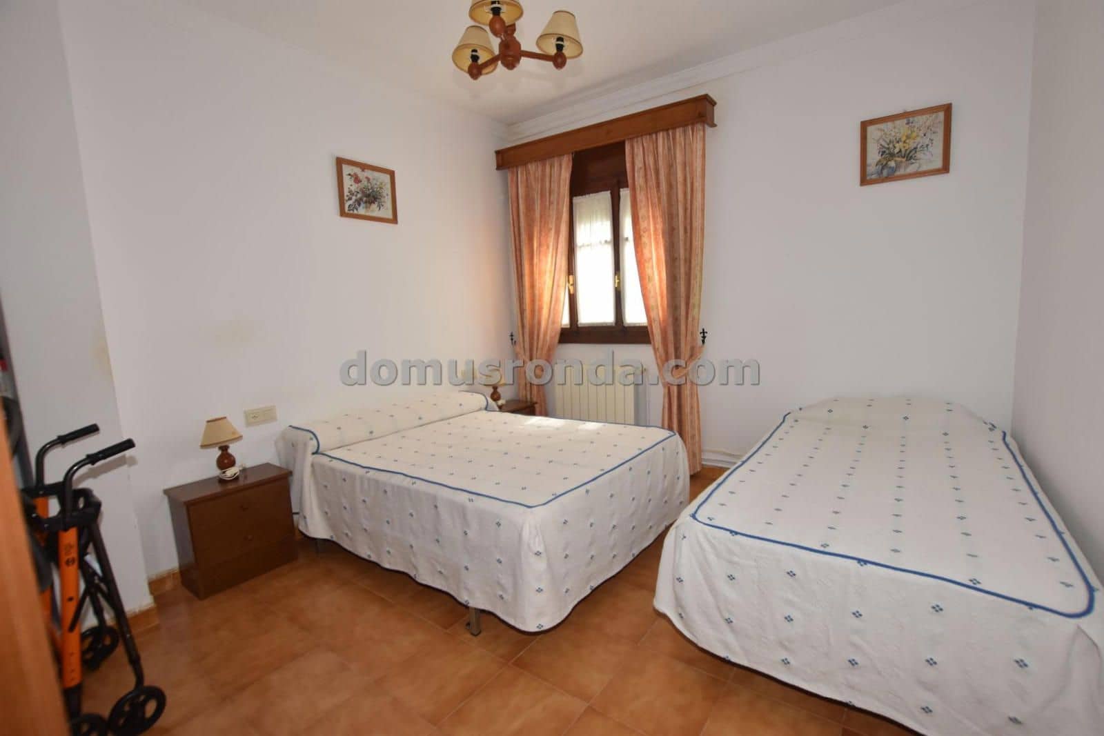 3 chambre Villa/Maison à vendre à Cuevas del Becerro avec garage - 225 000 € (Ref: 9076726)