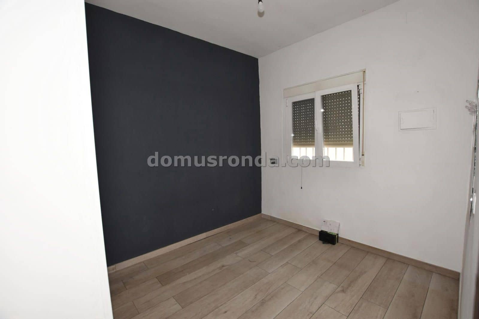 3 bedroom Villa for sale in Ronda with garage - € 148,000 (Ref: 9085648)