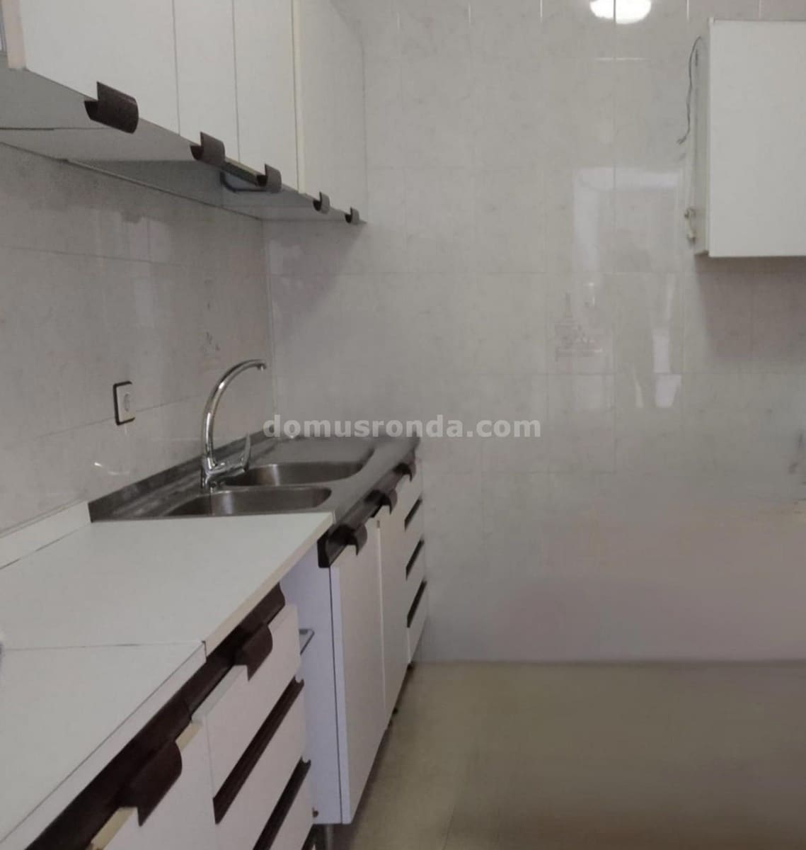 10 soveværelse Villa til salg i Alcala del Valle med garage - € 250.000 (Ref: 9109157)