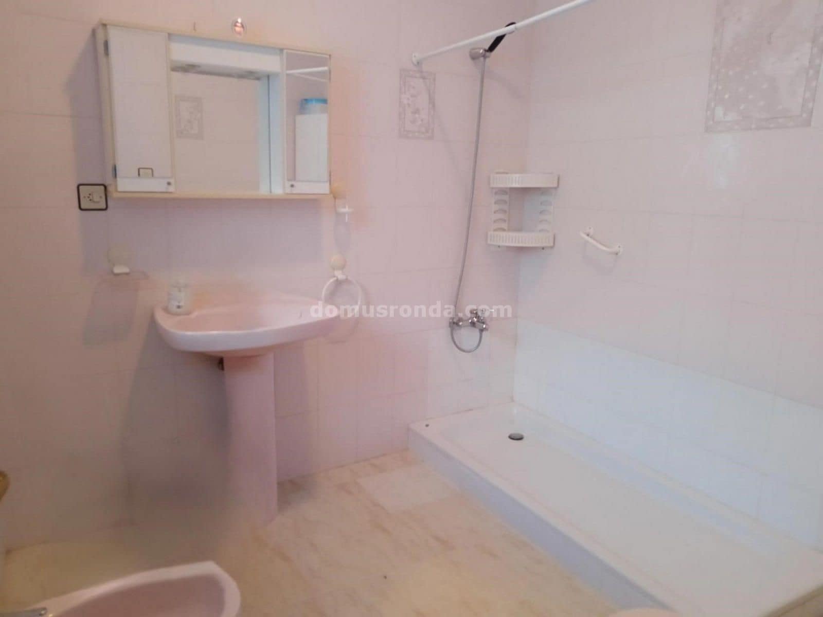 10 soveværelse Villa til salg i Alcala del Valle med garage - € 250.000 (Ref: 9109157)