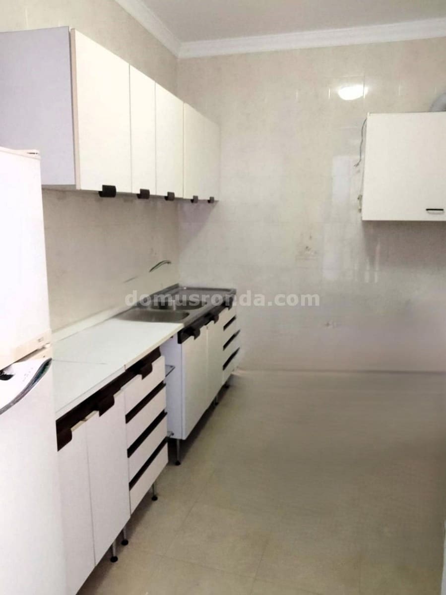 10 soveværelse Villa til salg i Alcala del Valle med garage - € 250.000 (Ref: 9109157)